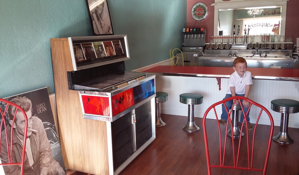 Bear Creek Fudge & Chocolate and Old Fashioned Soda Fountain